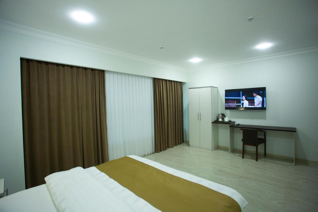 Viva Hotel Taszkent Zewnętrze zdjęcie