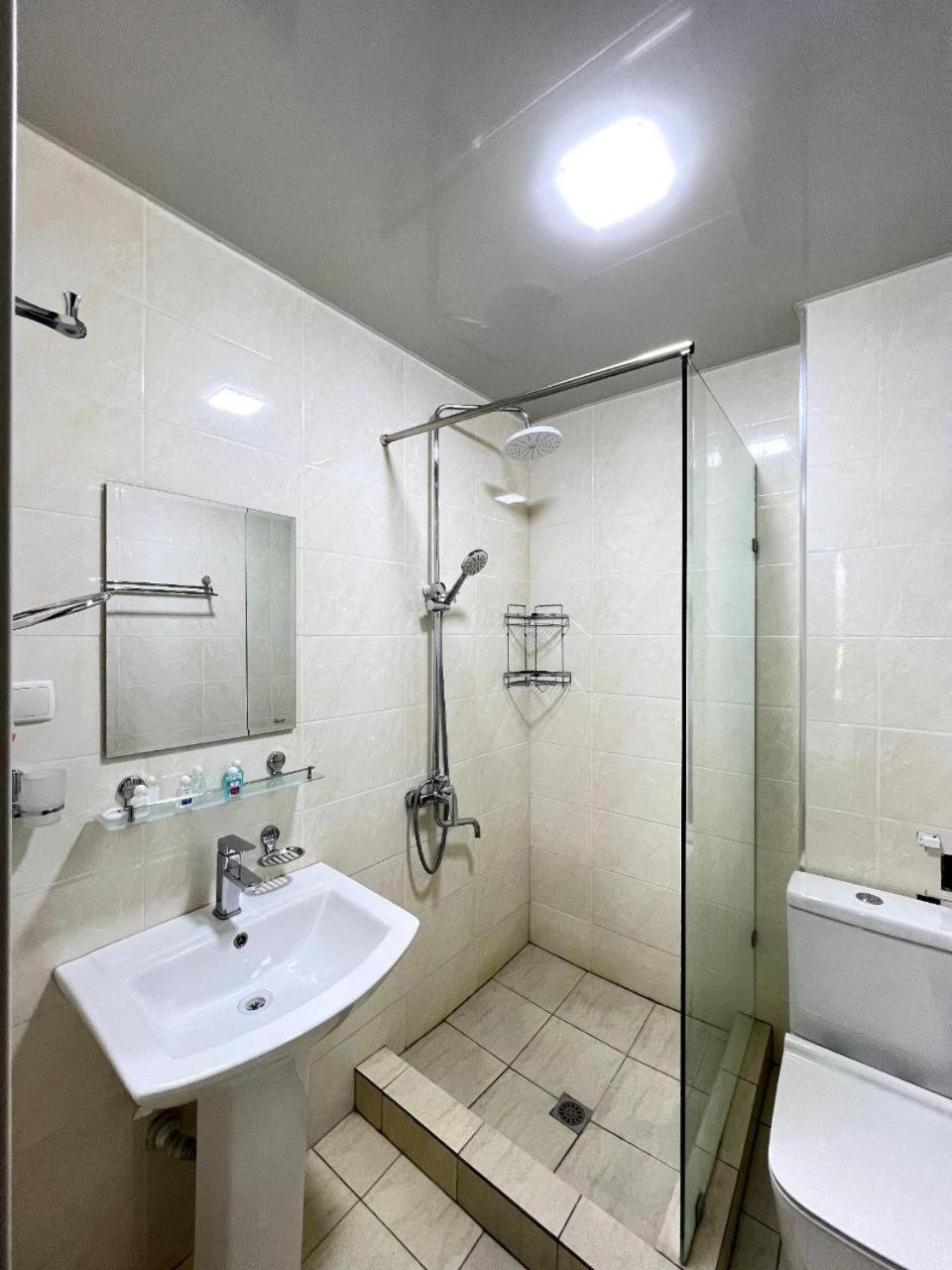 Viva Hotel Taszkent Zewnętrze zdjęcie