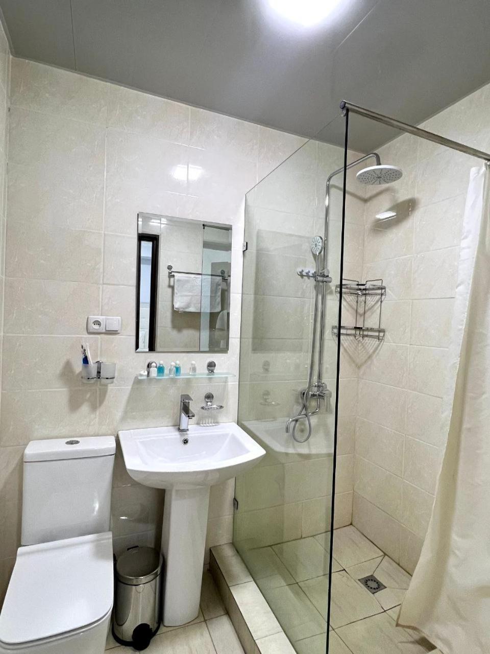 Viva Hotel Taszkent Zewnętrze zdjęcie