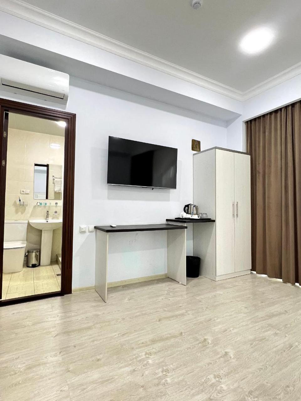 Viva Hotel Taszkent Zewnętrze zdjęcie